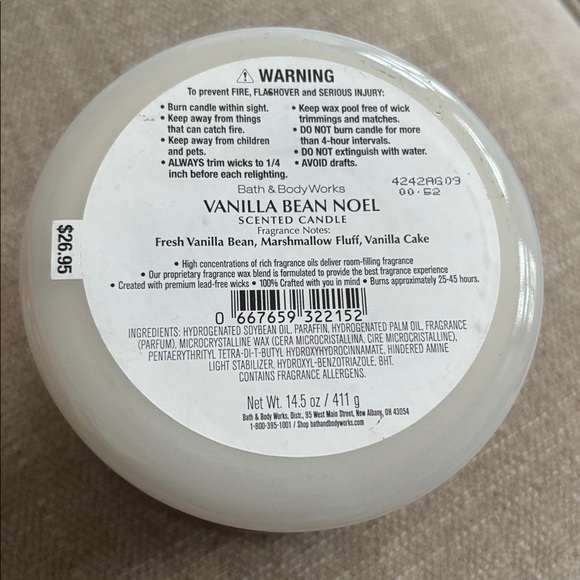 Bath and Body Works 3 Wick Candle Vanilla Bean Noel - Picture 2 of 2